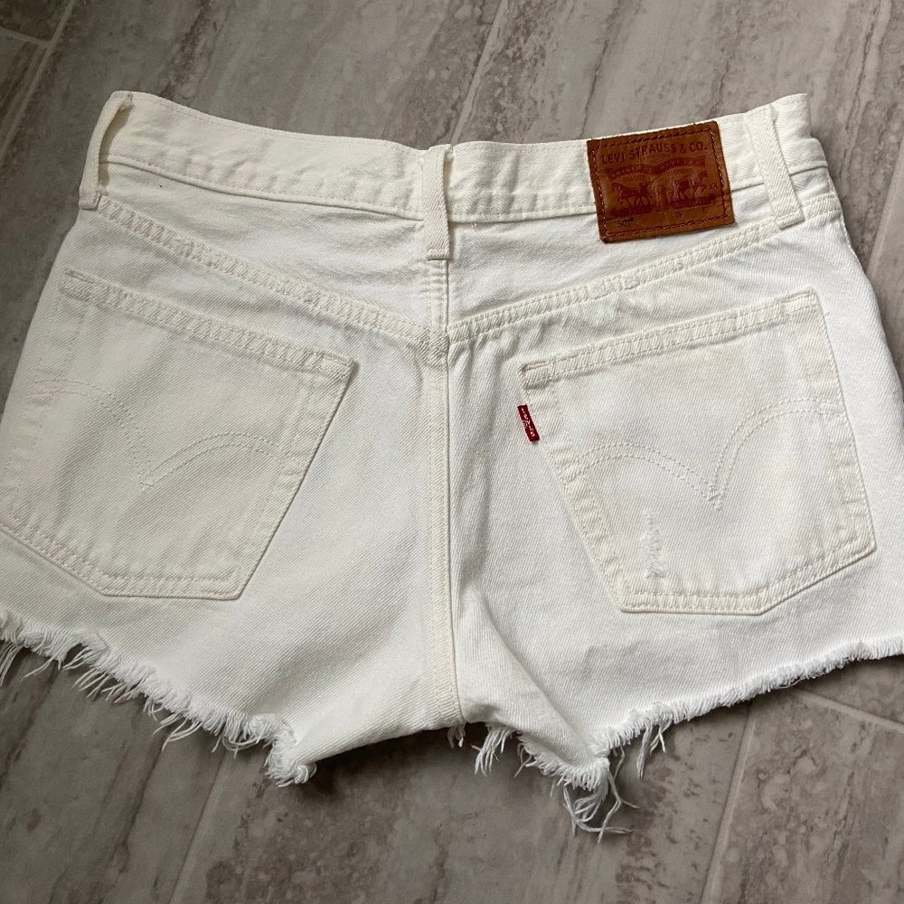 LEVI 501 Shorts W26 White